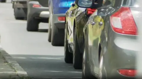Ceny litu wystrzeliły. Tanie samochody elektryczne mogą się oddalić