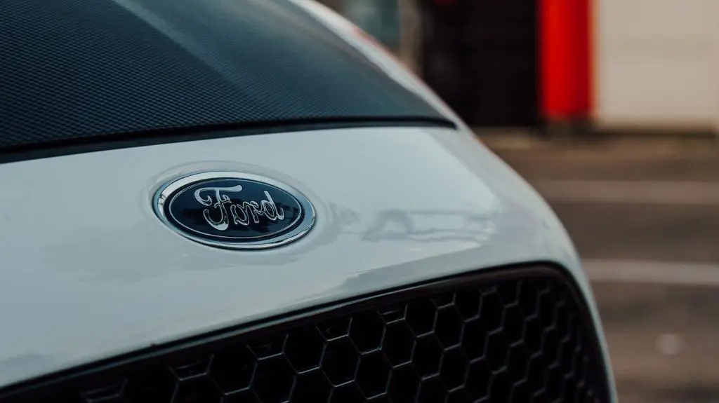 Ford zwolnił inżynierów, postawił na AI. Teraz zatrudnia ich z powrotem
