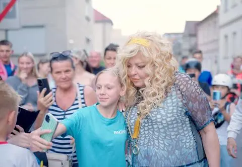 Magda Gessler w Rawiczu z tłumami fanów. "Jestem kobietą bez wieku" 