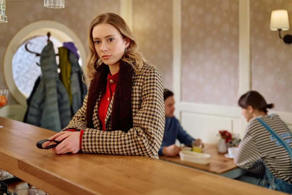 "Na Wspólnej", odc. 4210. Lucy słyszy rozmowę Brygidy i Kluska