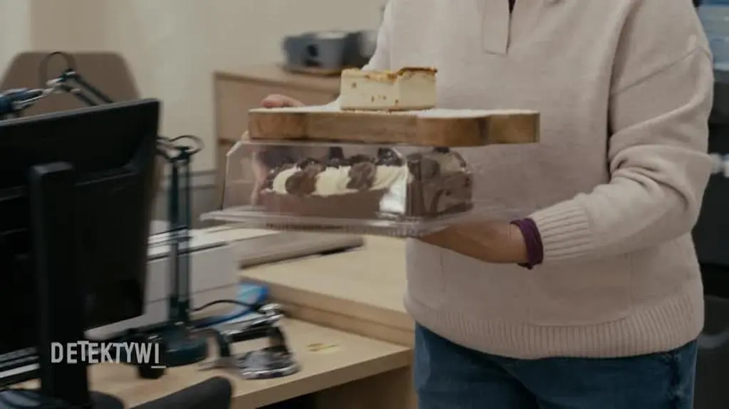 242DETEKTYWI_ODC75_2