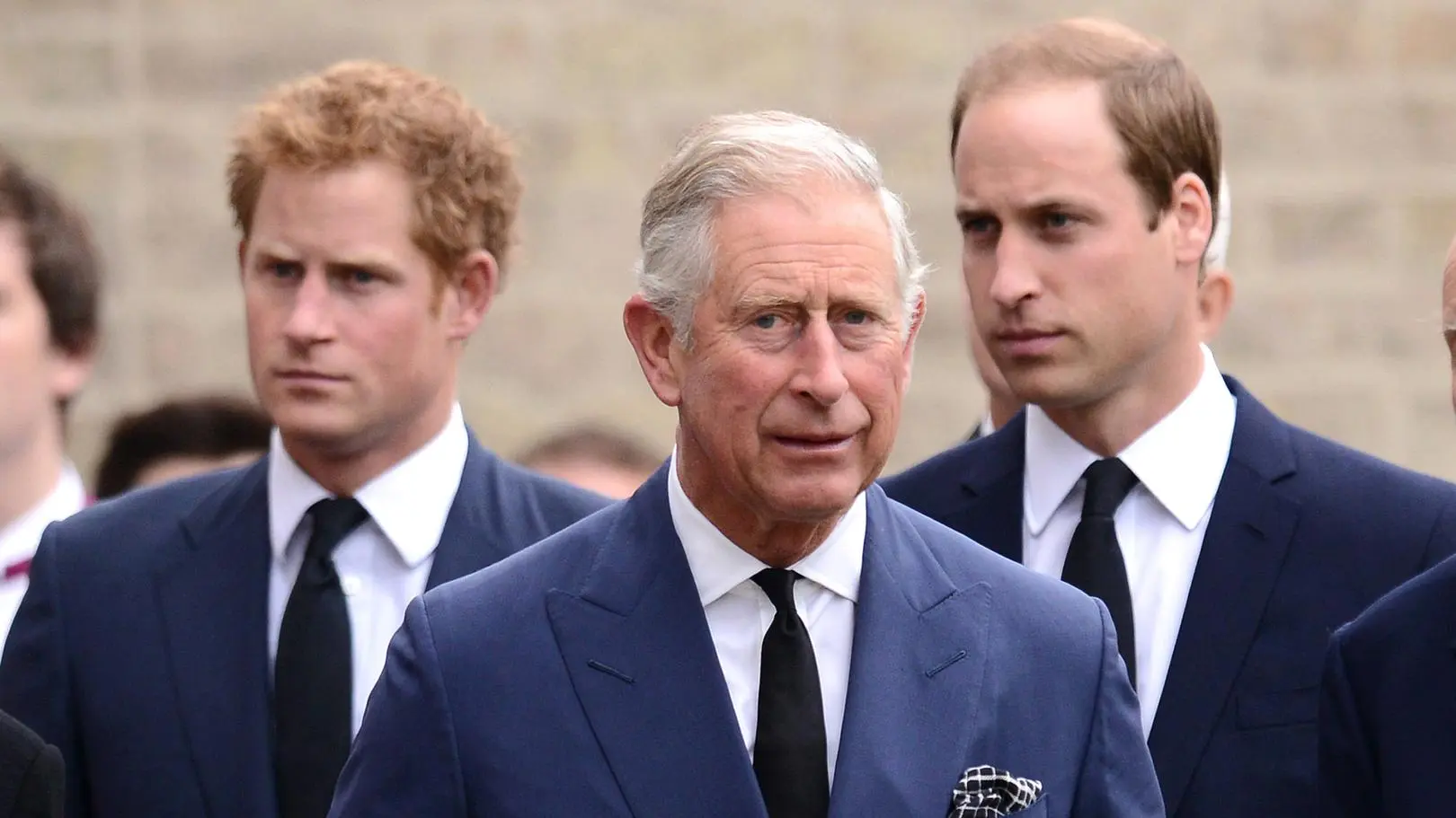 Karol i William zabiorą głos w sprawie ojca Meghan? "Jako ojciec chciałby udzielić księciu Harry’emu wsparcia"