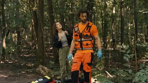 "Szpital św. Anny", odc. 60. Wypadek podczas skoku spadochronem. Czy Wojtek ocali pacjenta? [PRZED EMISJĄ W TV]