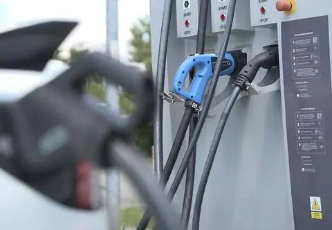 Ile kosztuje jazda elektrykiem? 
