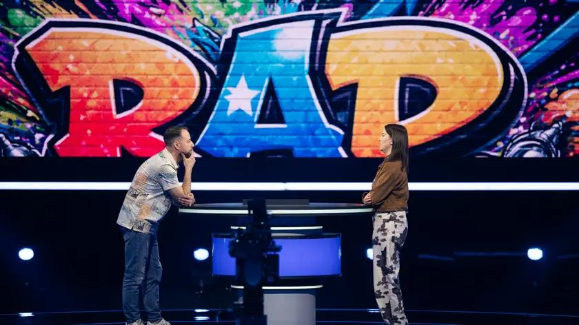 "Jakie życie, taki rap". Zawodnicy musieli uzupełnić teksty polskich utworów. Jak sobie poradzili?