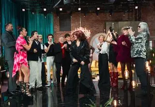 Nie idziemy na Sylwestra 2024 - wyjątkowa domówka z niezwykłymi gwiazdami za nami