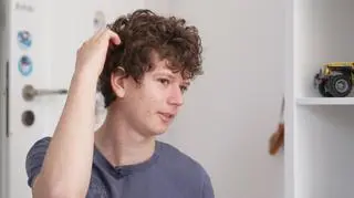 Po wypadku Kamil zapomniał nawet jak nazywają się jego rodzice. Teraz 16-latek uczy się wszystkiego od nowa