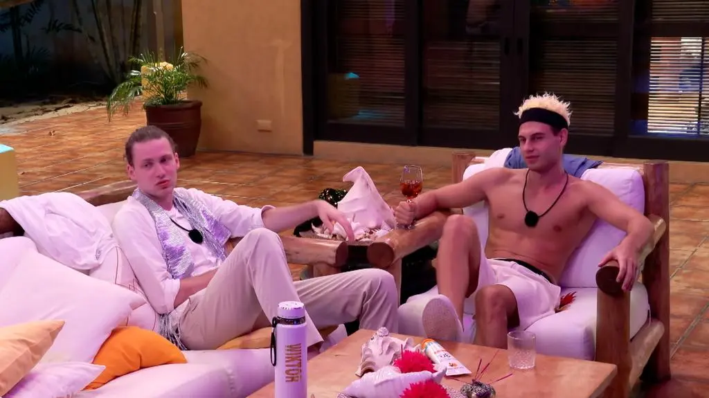 TVN7_PRORES_HOTEL_PARADISE_S10_ODC_18_POP1