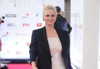 Straciła ojca jako mało dziewczynka. Babcia dała jej zadatki na "zamordystkę". Poznaj historię Kingi Preis