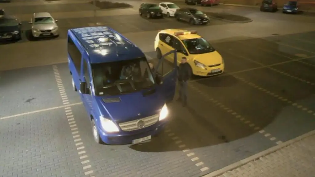 Fachowcy na parkingu