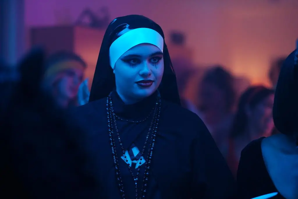 "Euforia", Barbie Ferreira jako Kat