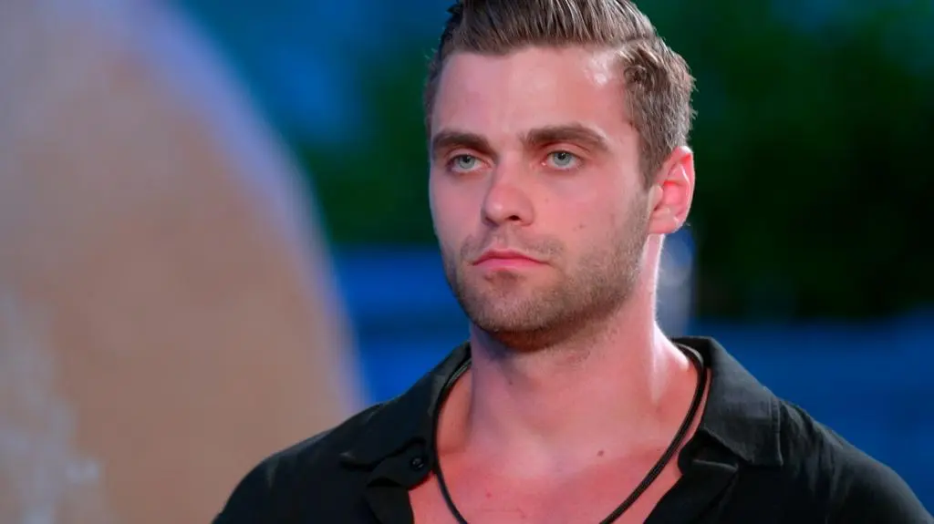 TVN7_MAX_PRORES_HOTEL_PARADISE_EXTRA_S09_ODC_39