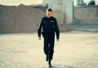 Morderczynie: Ciało w garażu Kellerów! Streszczenie 1. odcinka