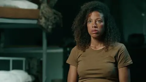 "Kojarzę broń ze śmiercią mamy". Davina Reeves we wstrząsającym wyznaniu