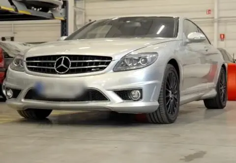 Zawodowi handlarze: Mercedes CL63 AMG, Volkswagen T6 i Porsche 911 Turbo