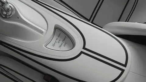 Bugatti W16 Mistral Blanc Éternel