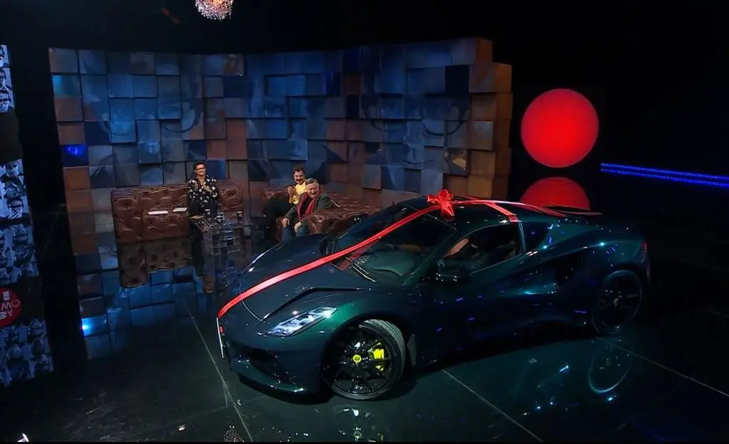 Do studia Kuby Wojewódzkiego wjechał nowy Lotus 