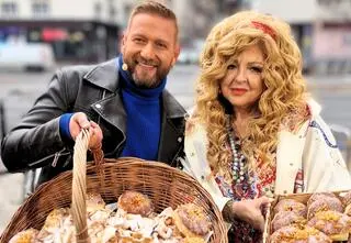 Magda Gessler rozdawała pączki w tłusty czwartek. Tak promowała nowy sezon "Kuchennych rewolucji"