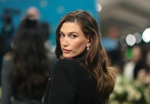Hailey Bieber szczerze o porodzie. "Najtrudniejsza rzecz, jaką kiedykolwiek zrobiłam"