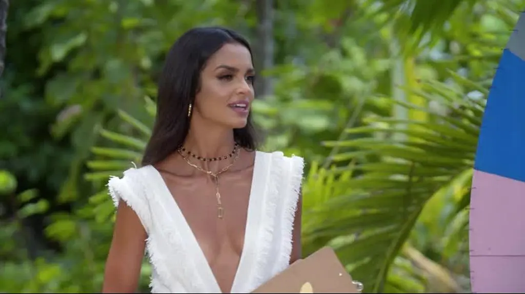 Hotel Paradise 6: Klaudia El Dursi 