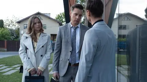 "Na Wspólnej" odc. 4072. Pijany Tadek idzie negocjować w sprawie ważnego klienta! Co zrobi Darek? [PRZED EMISJĄ w TV]