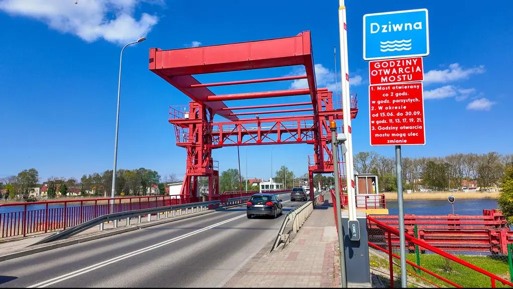 most-dziwnow