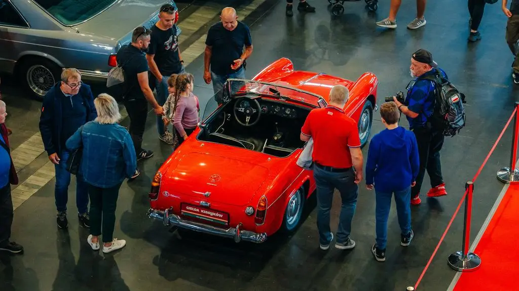 Retro Motor Show