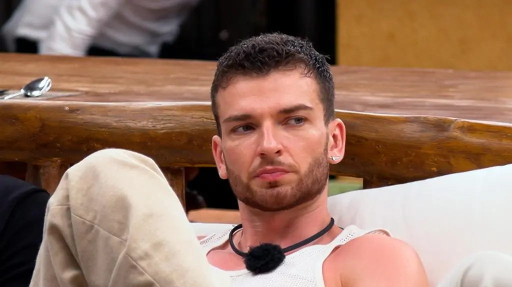 TVN7_PRORES_HOTEL_PARADISE_S10_ODC_15