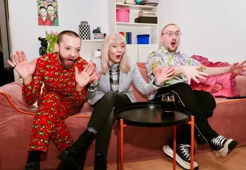 "Gogglebox. Przed telewizorem" sezon 22. Już dziś premiera nowego sezonu. Kto dołączy do ekipy?