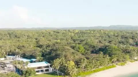 "Hotel Paradise 10"