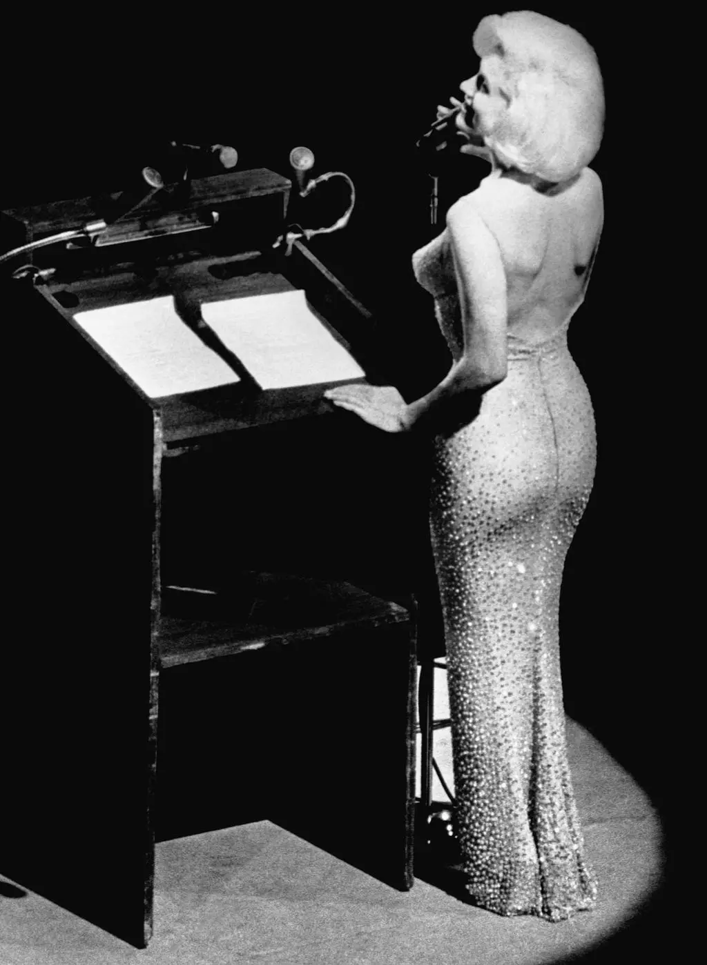 Marilyn Monroe śpiewa dla prezydenta Kennedy'ego