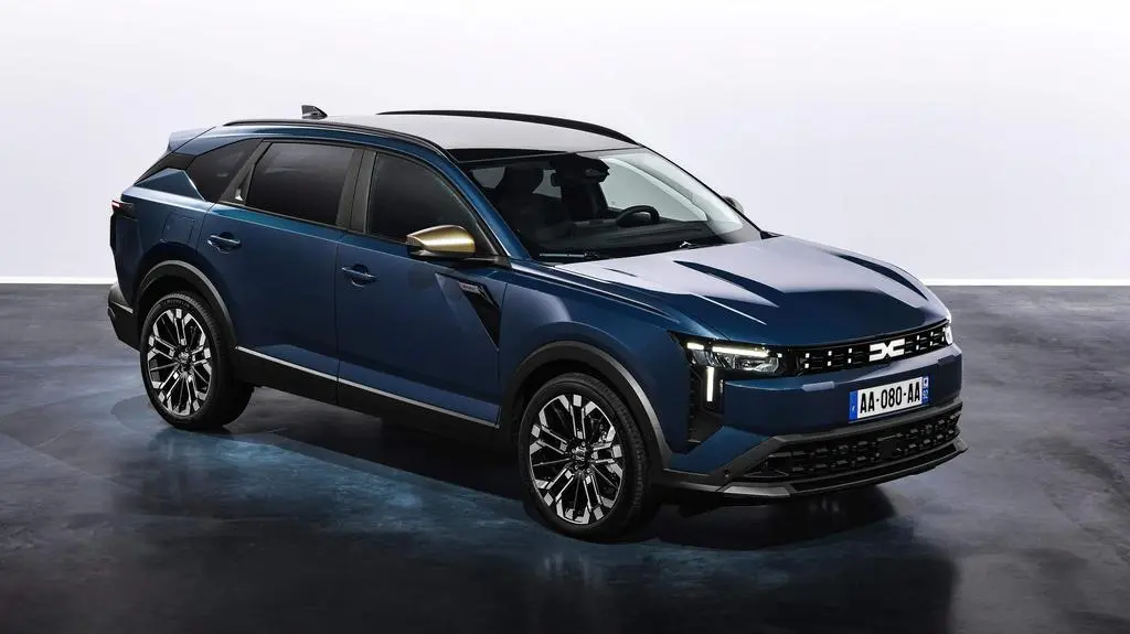 Dacia-Striker-2027-Front_Three-Quarter