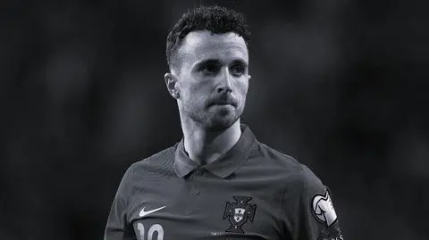 Wzruszające upamiętnienie Diego Joty. Piłkarz zginął rok temu w wypadku. "Wiemy, że jest z nami"