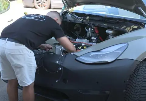 Naprawa samochodów elektrycznych często jest nieopłacalna