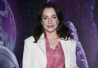 Córka Anny Dereszowskiej opuściła Polskę. Aktorka nie kryła łez