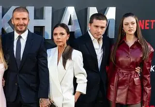 Dlaczego Beckhamowie milczą po oskarżeniach syna? Ekspertki tłumaczą