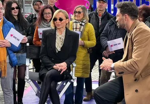 Anna Wyszkoni w programie "Mówię Wam" o pierwszej płycie: "Nagrywaliśmy ją na kredyt"
