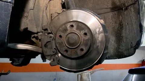 Młodzi kierowcy boją się mechaników