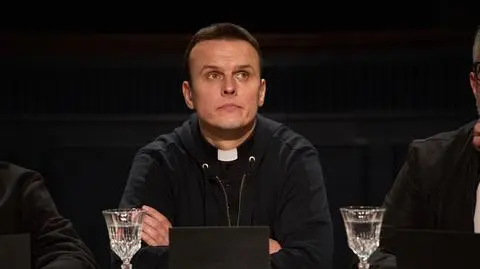 "The Traitors. Zdrajcy" EXTRA. "Kto się odważy zagłosować na księdza?"