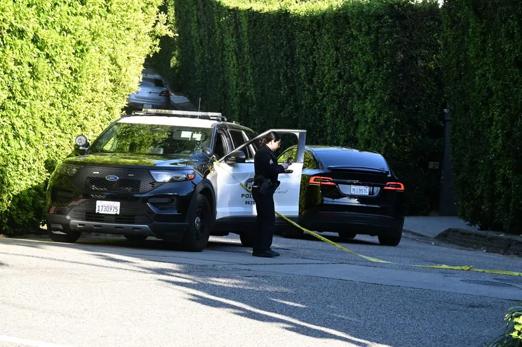 Policja pod domem Rihanny w Beverly Hills