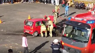 Inscenizacja wypadku samochodowego. Jak wygląda akcja ratunkowa?