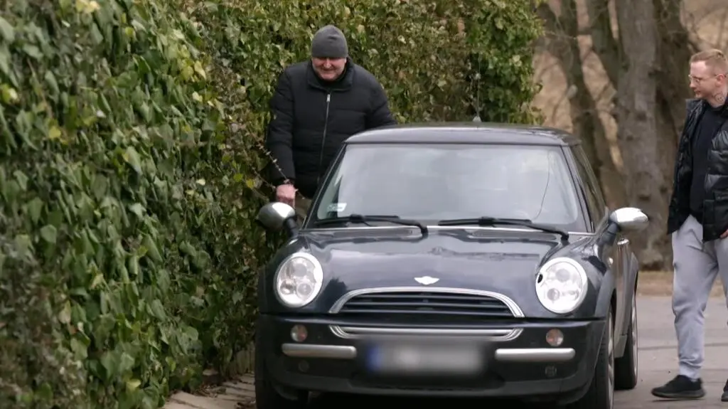 Mini Cooper z 2005 roku.