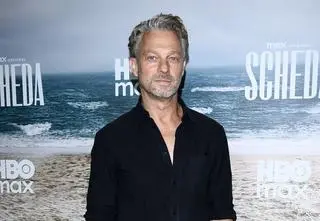 Grzegorz Damięcki o relacjach rodzinnych w "Schedzie". "Z rodziną najlepiej wychodzi się na fotografii"