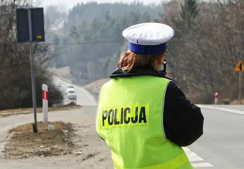 Ostatnia szansa! Bezpłatne sprawdzenie świateł pojazdu już 6 grudnia 2025 r.