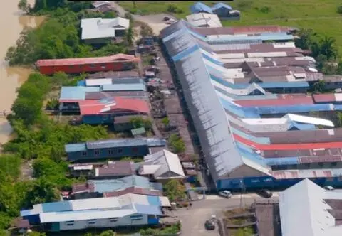 Ciężarówką przez Malezję: od Kuching do Brunei