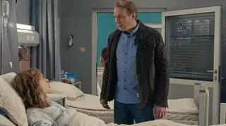 "Szpital św. Anny", odc. 101. Bartek przesadzi? Urządzi scenę przy szpitalnym łóżku córki. Majka nagle gorzej się poczuje... [PRZED EMISJĄ W TV]