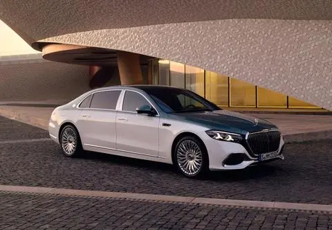 Mercedes-Maybach S po liftingu. V12 zostaje, ale nie dla wszystkich