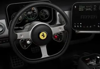 Ferrari Luce – oto wnętrze pierwszego elektryka z Maranello. Jony Ive zrobił je po swojemu i zaczyna się dyskusja