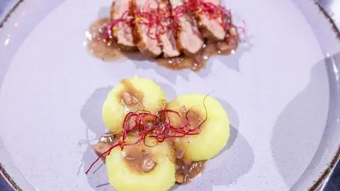 Borys Loch: Kluski śląskie z sosem mięsnym na czerwonym winie i kaczką