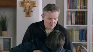 "Na Wspólnej" odc. 4142. Lew wykończył ojca Antosi? Petrus dostał zawału! [STRESZCZENIE]